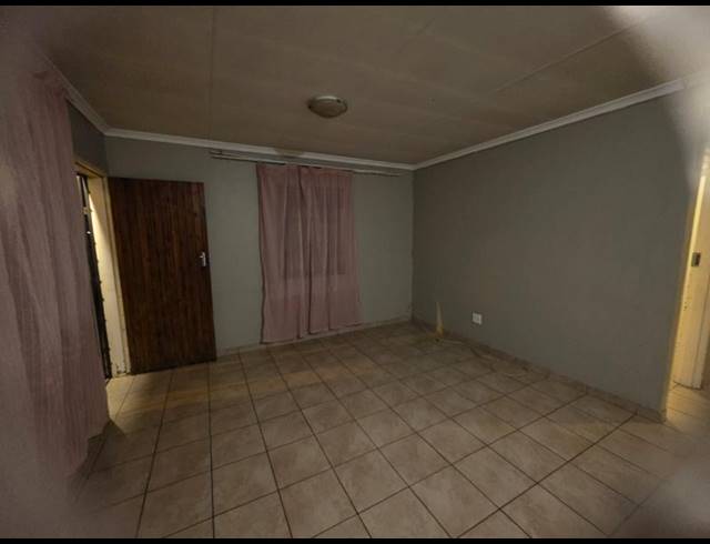 3 BEDROOM PROPERTY TO RENT IN WINDMILL PARK